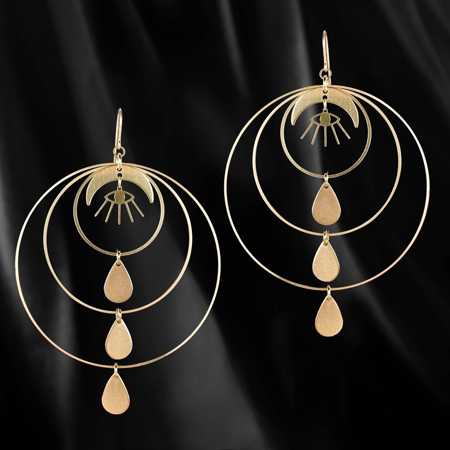 Buskers Earrings