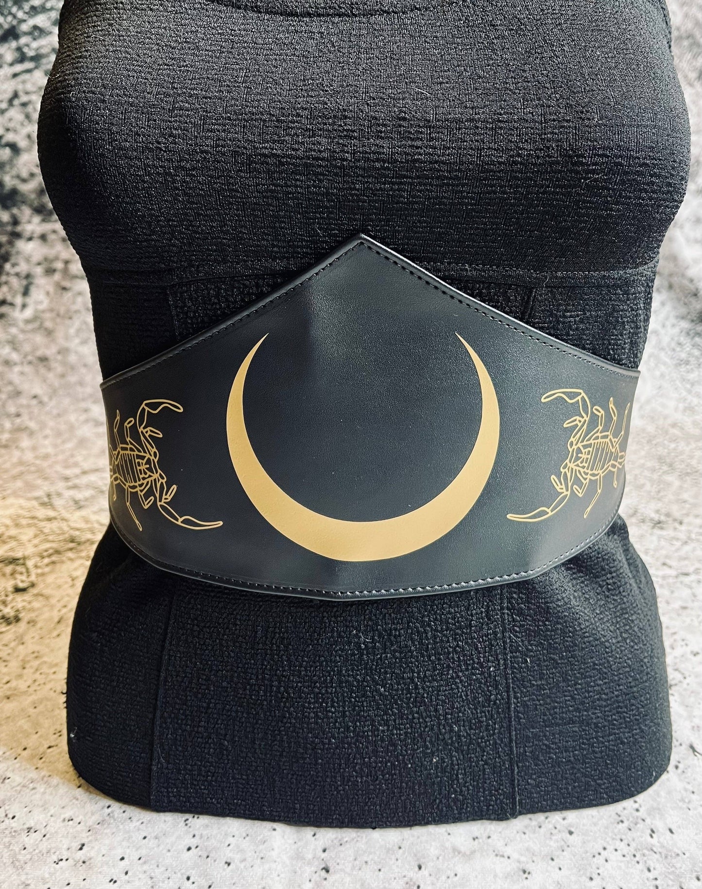 Vegan Leather Belt - Pointed - Scorpion Moon SILVER