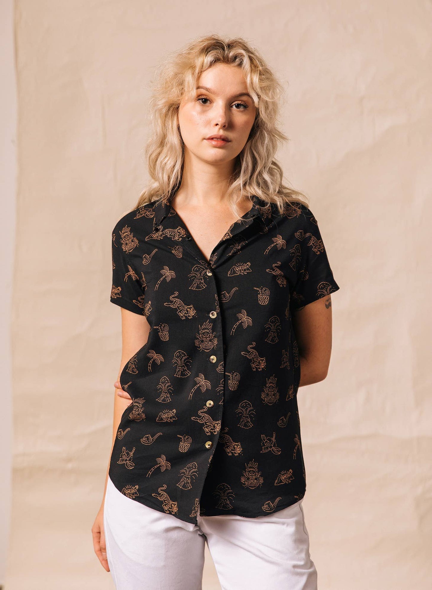Spicy Noods Button Up Shirt Slim and Regular Fit (Small - 4XL)