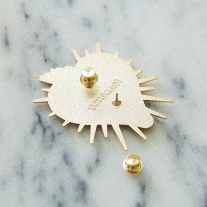 18k Gold Sacred Heart Enamel Pin