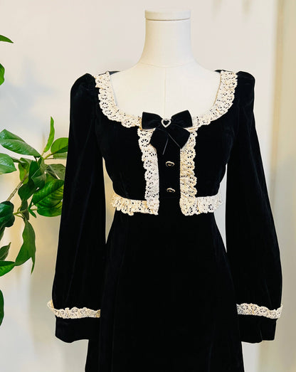 Sabrina - Luscious 60s style Velvet Mini Dress (XS - 3XL)
